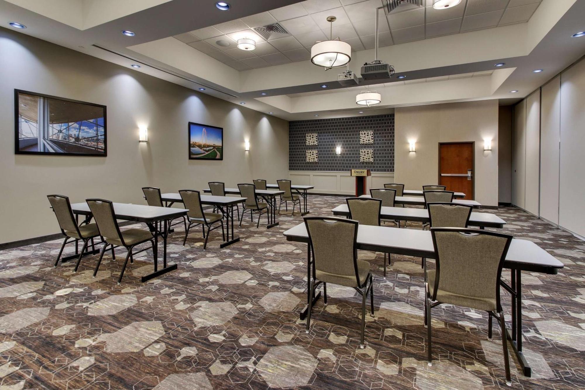 Drury Plaza Hotel Dallas Richardson Bagian luar foto