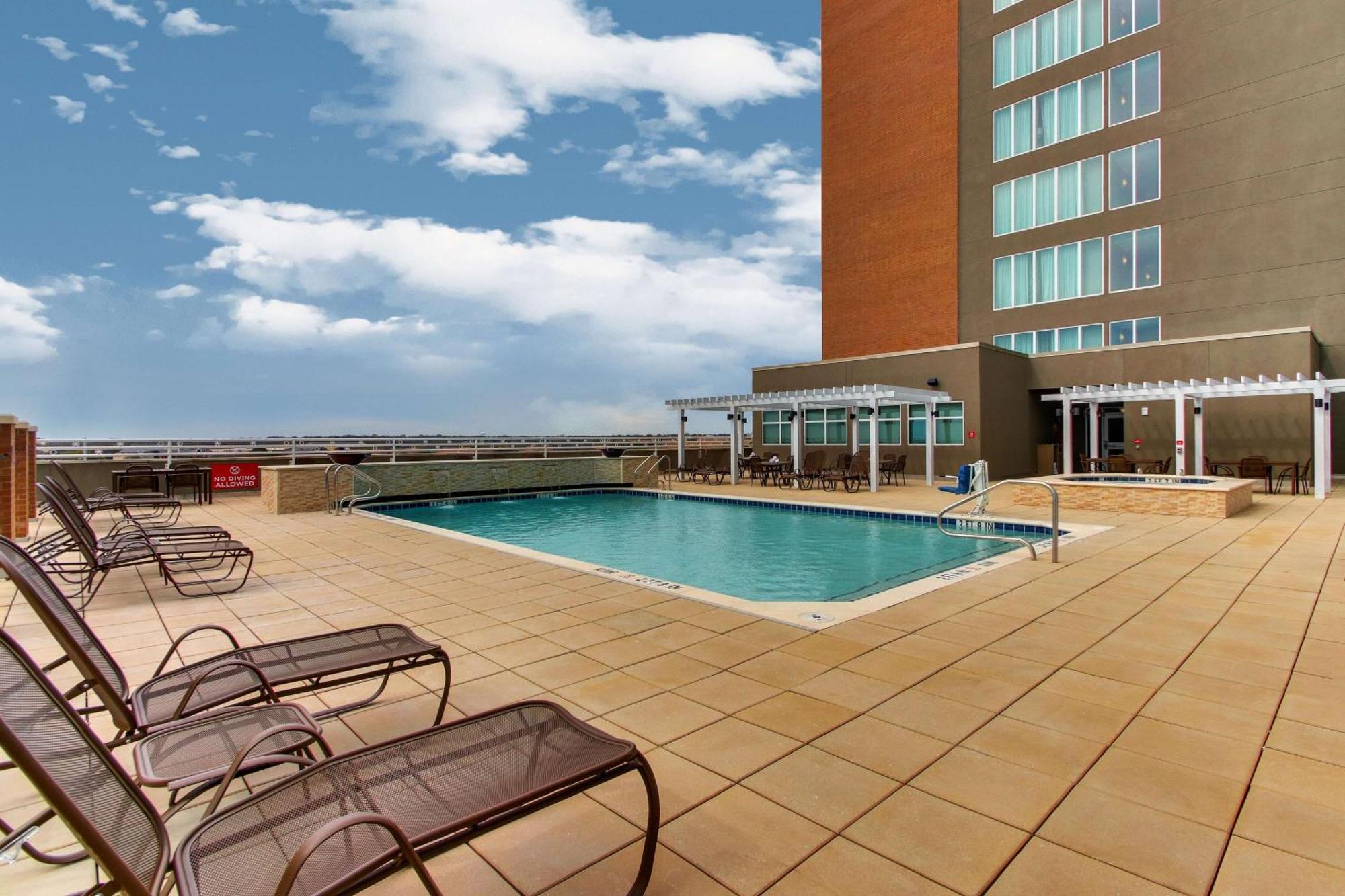 Drury Plaza Hotel Dallas Richardson Bagian luar foto