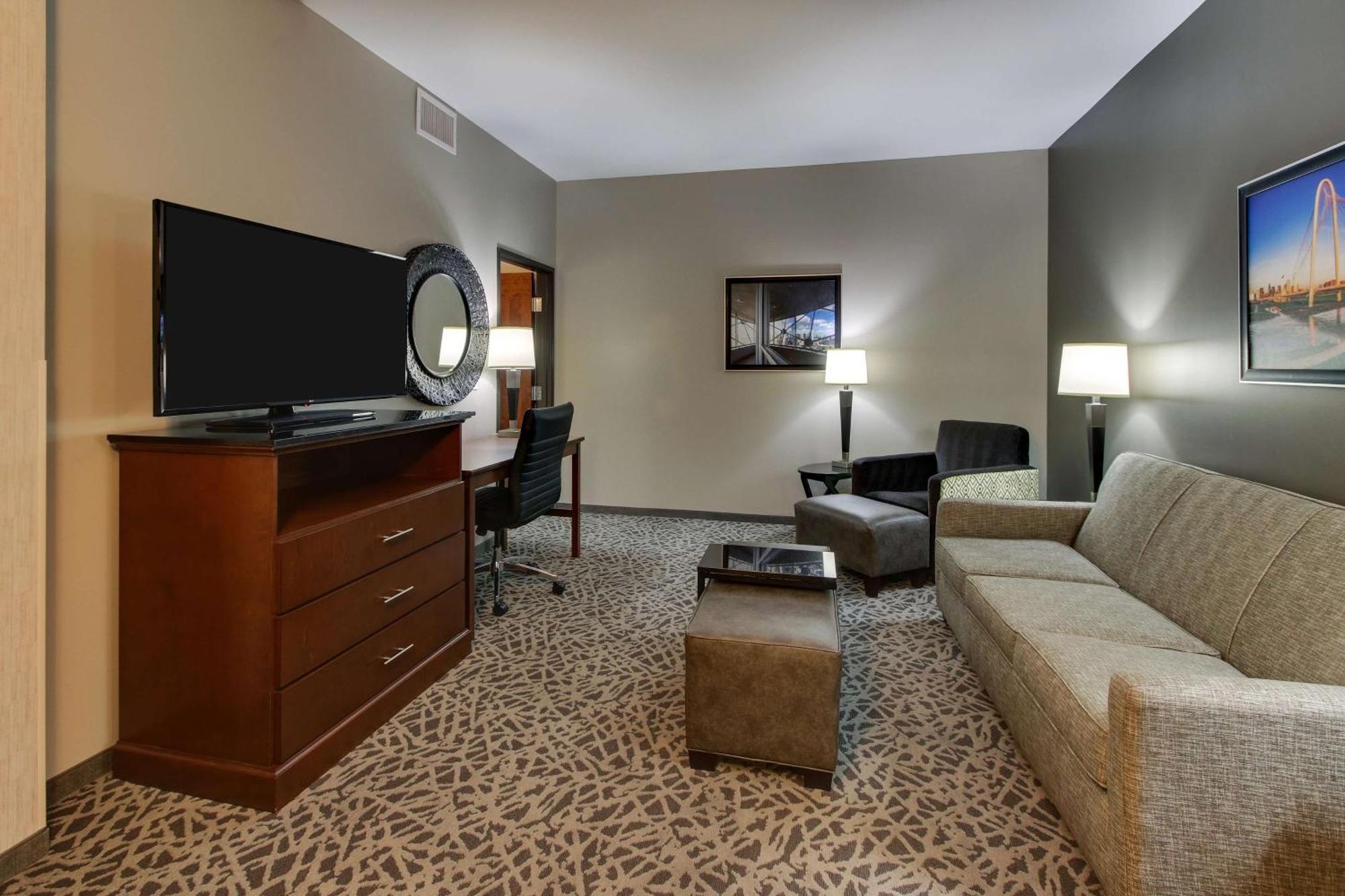 Drury Plaza Hotel Dallas Richardson Bagian luar foto