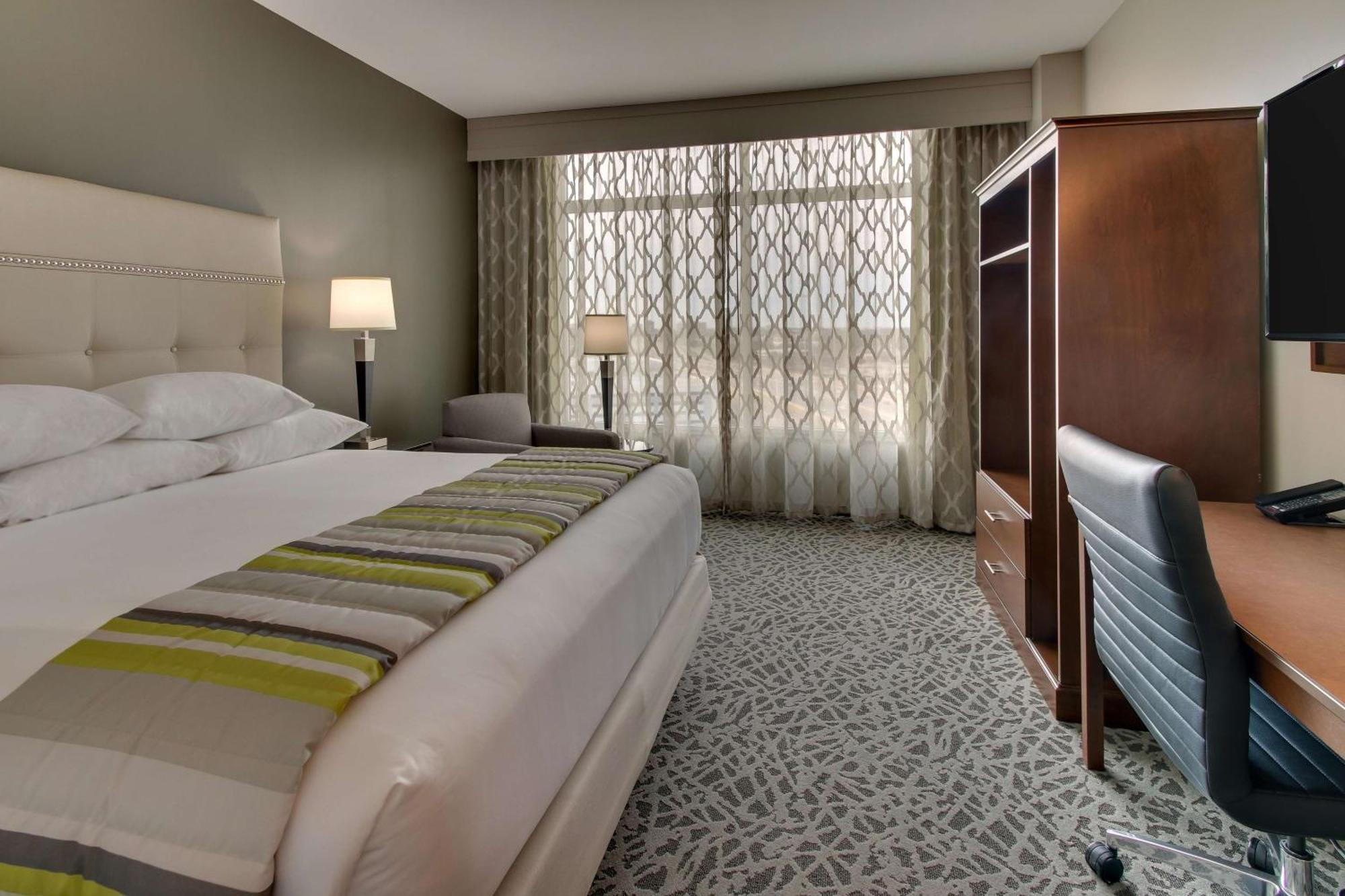 Drury Plaza Hotel Dallas Richardson Bagian luar foto